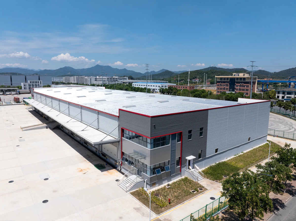 Industrial manufacturing facility and production equipment